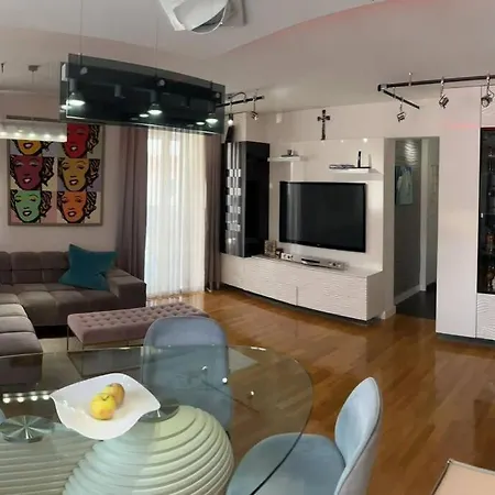 Luxe Flat With Private Garage,teracce Split