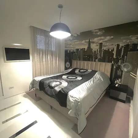 Luxe Flat With Private Garage,teracce Split